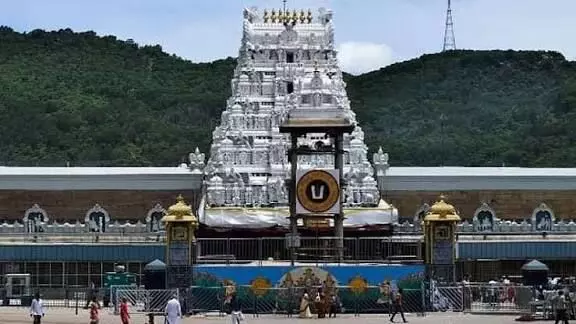 Vaikunta Dwar Darshan at Tirumala: డిసెంబర్ 30 నుండి జనవరి 8వ తేది వరకు తిరుమలలో వైకుంఠ ద్వార దర్శనాలు Vaikunta Dwar Darshan at Tirumala: డిసెంబర్ 30 నుండి జనవరి 8వ తేది వరకు తిరుమలలో వైకుంఠ ద్వార దర్శనాలు