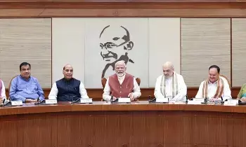 Key Decisions by Union Cabinet: కేంద్ర కేబినెట్ కీలక నిర్ణయాలు: రేర్ ఎర్త్ మ్యాగ్నెట్లకు రూ.7,280 కోట్లు, పుణే మెట్రో విస్తరణకు రూ.9,858 కోట్లు, రైల్వే ప్రాజెక్టులకు గ్రీన్ సిగ్నల్ Key Decisions by Union Cabinet: కేంద్ర కేబినెట్ కీలక నిర్ణయాలు: రేర్ ఎర్త్ మ్యాగ్నెట్లకు రూ.7,280 కోట్లు, పుణే మెట్రో విస్తరణకు రూ.9,858 కోట్లు, రైల్వే ప్రాజెక్టులకు గ్రీన్ సిగ్నల్