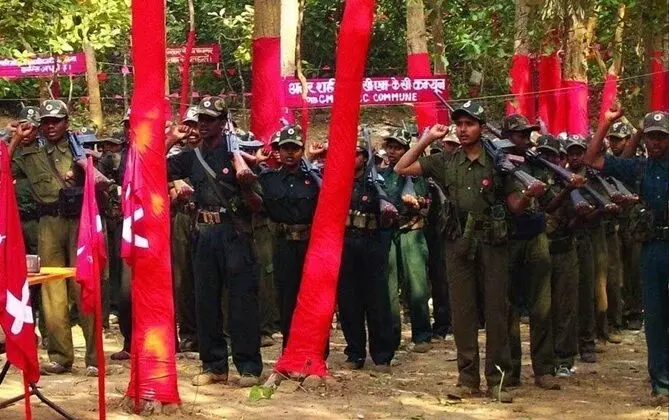 Maoists Historic Decision: చరిత్రాత్మక నిర్ణయం: మావోయిస్టులు 2026 జనవరి 1 నుంచి ఆయుధ పోరాటం ముగిస్తాం.. ప్రభుత్వాలకు షరతులులేని లొంగుబాటు ప్రతిపాదన! Maoists Historic Decision: చరిత్రాత్మక నిర్ణయం: మావోయిస్టులు 2026 జనవరి 1 నుంచి ఆయుధ పోరాటం ముగిస్తాం.. ప్రభుత్వాలకు షరతులులేని లొంగుబాటు ప్రతిపాదన!