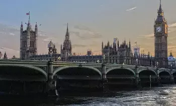 London Trip Gift : చెన్నై కంపెనీ గొప్ప మనసు.. 1000 మంది ఉద్యోగులకు 7 రోజుల లండన్ టూర్ London Trip Gift : చెన్నై కంపెనీ గొప్ప మనసు.. 1000 మంది ఉద్యోగులకు 7 రోజుల లండన్ టూర్