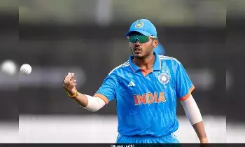 18-Year-Old Sensation Ayush Mhatre: రోహిత్ శర్మ రికార్డు బద్దలుకొట్టిన 18 ఏళ్ల ఆటగాడు! 18-Year-Old Sensation Ayush Mhatre: రోహిత్ శర్మ రికార్డు బద్దలుకొట్టిన 18 ఏళ్ల ఆటగాడు!