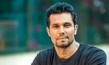 Randeep Hooda and His Wife: శుభవార్త చెప్పిన రణ్దీప్ హుడా జంట.. 50 ఏళ్ల వయసులో.. Randeep Hooda and His Wife: శుభవార్త చెప్పిన రణ్దీప్ హుడా జంట.. 50 ఏళ్ల వయసులో..