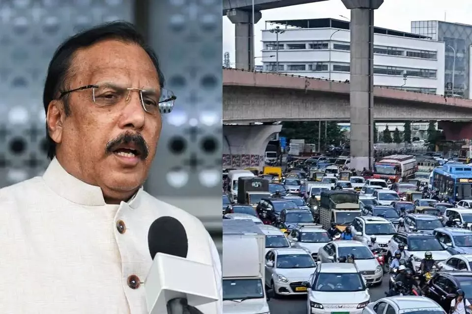 Samajwadi MPs Drop a Bombshell on Bengaluru’s Traffic: బాంబ్ పేల్చిన సమాజవాది ఎంపీలు.. బెంగళూరు ట్రాఫిక్ అంతా అసమర్థ అధికారుల వల్లే Samajwadi MPs Drop a Bombshell on Bengaluru’s Traffic: బాంబ్ పేల్చిన సమాజవాది ఎంపీలు.. బెంగళూరు ట్రాఫిక్ అంతా అసమర్థ అధికారుల వల్లే