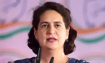 Priyanka Gandhi Criticizes PM Modi’s Remarks: ప్రజల సమస్యలు చెప్పడం డ్రామా కాదు.. అది ప్రజాస్వామ్యం!” – మోదీ వ్యాఖ్యలపై ప్రియాంకా గాంధీ విమర్శ Priyanka Gandhi Criticizes PM Modi’s Remarks: ప్రజల సమస్యలు చెప్పడం డ్రామా కాదు.. అది ప్రజాస్వామ్యం!” – మోదీ వ్యాఖ్యలపై ప్రియాంకా గాంధీ విమర్శ