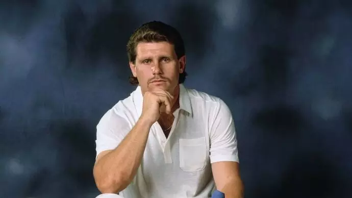 Former England Cricketer Robin Smith Passes Away: ఇంగ్లాండ్ మాజీ క్రికెటర్ రాబిన్ స్మిత్ కన్నుమూత Former England Cricketer Robin Smith Passes Away: ఇంగ్లాండ్ మాజీ క్రికెటర్ రాబిన్ స్మిత్ కన్నుమూత