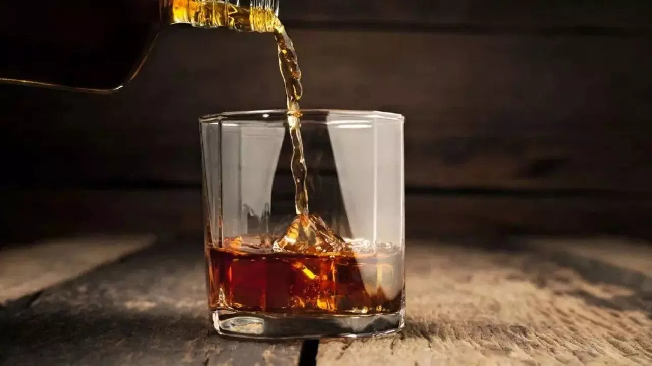 Pernod Ricard India : అమెరికాను వెనక్కి నెట్టి వేగంగా వృద్ధి చెందుతున్న ఆల్కహాల్ మార్కెట్గా భారత్ Pernod Ricard India : అమెరికాను వెనక్కి నెట్టి వేగంగా వృద్ధి చెందుతున్న ఆల్కహాల్ మార్కెట్గా భారత్