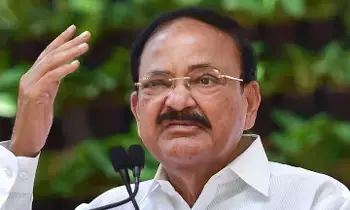 Former Vice President Venkaiah Naidu: మాజీ ఉప రాష్ట్రపతి వెంకయ్య నాయుడు: తెలుగు చదువుకున్నవారికే ఉద్యోగాలు కల్పించాలి Former Vice President Venkaiah Naidu: మాజీ ఉప రాష్ట్రపతి వెంకయ్య నాయుడు: తెలుగు చదువుకున్నవారికే ఉద్యోగాలు కల్పించాలి