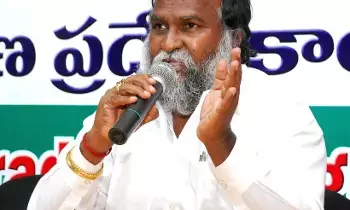Jagga Reddy Slams BJP: జగ్గారెడ్డి తీవ్ర విమర్శ: గాంధీ-నెహ్రూ కుటుంబంపై బీజేపీ విషప్రచారం ఆపాలని డిమాండ్