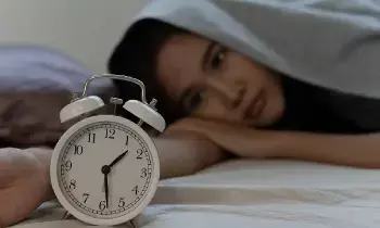 Sleeping Less Than 6 Hours: 6 గంటల కంటే తక్కువ నిద్రపోతే మీరు కొని తెచ్చుకునే ప్రమాదాలు ఇవే.. Sleeping Less Than 6 Hours: 6 గంటల కంటే తక్కువ నిద్రపోతే మీరు కొని తెచ్చుకునే ప్రమాదాలు ఇవే..