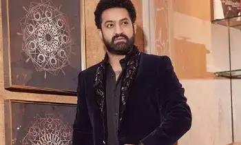 Jr NTR Appears Before Delhi High Court: ఢిల్లీ హైకోర్టుకు జూనియర్ ఎన్టీఆర్..మూడు రోజులు డెడ్ లైన్ Jr NTR Appears Before Delhi High Court: ఢిల్లీ హైకోర్టుకు జూనియర్ ఎన్టీఆర్..మూడు రోజులు డెడ్ లైన్