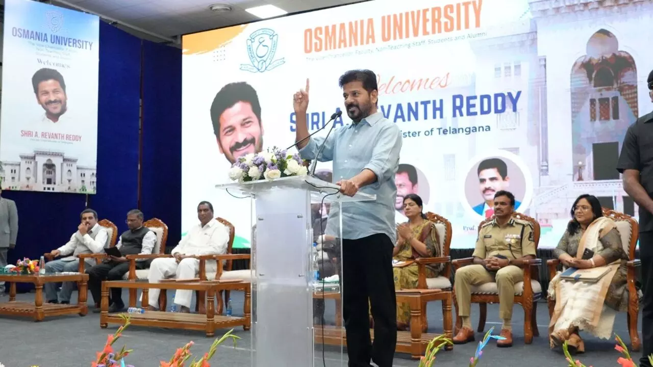CM Revanth Reddy: ఉస్మానియా యూనివర్సిటీకి ప్రపంచ స్థాయి మౌలిక సదుపాయాలు అందిస్తామని సీఎం రేవంత్ రెడ్డి భరోసా CM Revanth Reddy: ఉస్మానియా యూనివర్సిటీకి ప్రపంచ స్థాయి మౌలిక సదుపాయాలు అందిస్తామని సీఎం రేవంత్ రెడ్డి భరోసా