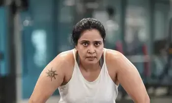 Actress Pragathi: చీర కట్టుకుని జిమ్ చేయలేను.. ట్రోలర్స్కు నటి ప్రగతి గట్టి కౌంటర్ Actress Pragathi: చీర కట్టుకుని జిమ్ చేయలేను.. ట్రోలర్స్కు నటి ప్రగతి గట్టి కౌంటర్