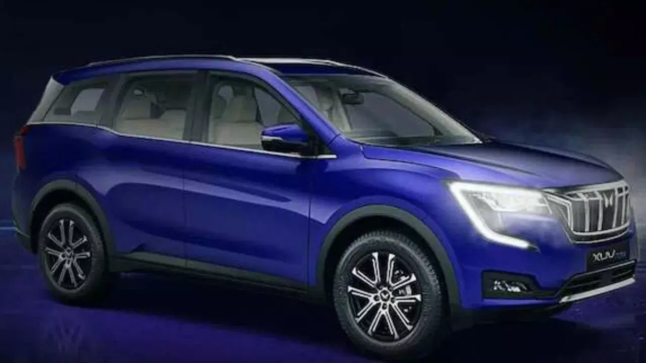 Mahindra XUV 7XO : మార్కెట్లో ప్రకంపనలు ఖాయం..కొత్త పేరుతో దిగుతున్న మహింద్రా XUV700 Mahindra XUV 7XO : మార్కెట్లో ప్రకంపనలు ఖాయం..కొత్త పేరుతో దిగుతున్న మహింద్రా XUV700