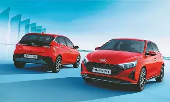 Sunroof Cars : టాటా పంచ్ నుంచి హ్యుందాయ్ ఐ20 వరకు..రూ.7లక్షల కంటే తక్కువ ధరకే సన్‌రూఫ్ ఫీచర్ ఉన్న కార్లు ఇవే