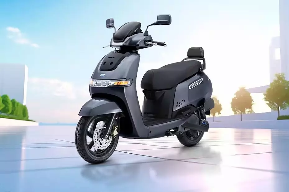 TVS iQube : రోజుకు రూ.3ఖర్చుతో 145కిమీ రేంజ్.. రికార్డు క్రియేట్ చేస్తున్న టీవీఎస్ ఐక్యూబ్ TVS iQube : రోజుకు రూ.3ఖర్చుతో 145కిమీ రేంజ్.. రికార్డు క్రియేట్ చేస్తున్న టీవీఎస్ ఐక్యూబ్