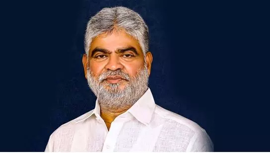 MLAs’ Disqualification Petitions: ఎమ్మెల్యేల అనర్హత పిటిషన్లపై నేడు స్పీకర్ కీలక తీర్పు MLAs’ Disqualification Petitions: ఎమ్మెల్యేల అనర్హత పిటిషన్లపై నేడు స్పీకర్ కీలక తీర్పు