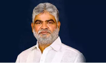 MLAs’ Disqualification Petitions: ఎమ్మెల్యేల అనర్హత పిటిషన్లపై నేడు స్పీకర్ కీలక తీర్పు MLAs’ Disqualification Petitions: ఎమ్మెల్యేల అనర్హత పిటిషన్లపై నేడు స్పీకర్ కీలక తీర్పు