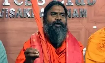 Srinivasananda Saraswati: హైకోర్టు హెచ్చరికలు చేసిన జగన్కు జ్ఞానం రాలేదు: శ్రీనివాసానంద సరస్వతి ధ్వజం Srinivasananda Saraswati: హైకోర్టు హెచ్చరికలు చేసిన జగన్కు జ్ఞానం రాలేదు: శ్రీనివాసానంద సరస్వతి ధ్వజం