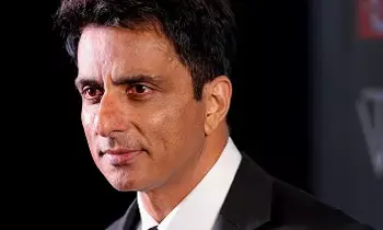 Sonu Sood Foundation Gives New Life to Women: సోనూసూద్ ఫౌండేషన్ మహిళలకు కొత్త జీవితం: దేశవ్యాప్తంగా 500కి పైగా ఉచిత రొమ్ము క్యాన్సర్ శస్త్రచికిత్సలు Sonu Sood Foundation Gives New Life to Women: సోనూసూద్ ఫౌండేషన్ మహిళలకు కొత్త జీవితం: దేశవ్యాప్తంగా 500కి పైగా ఉచిత రొమ్ము క్యాన్సర్ శస్త్రచికిత్సలు