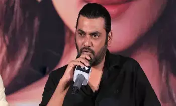 KD Director Passes Away: టాలీవుడ్ లో విషాదం..కేడీ దర్శకుడు కన్నుమూత KD Director Passes Away: టాలీవుడ్ లో విషాదం..కేడీ దర్శకుడు కన్నుమూత