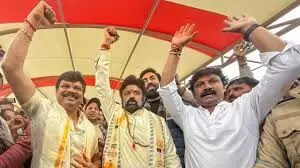 Balakrishna: కాశీలో బాలయ్య.. విశ్వనాథుడికి ప్రత్యేక పూజలు Balakrishna: కాశీలో బాలయ్య.. విశ్వనాథుడికి ప్రత్యేక పూజలు