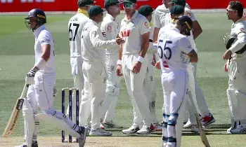 Ashes Third Test: యాషెస్ మూడో టెస్ట్..తడబడిన ఇంగ్లాండ్ Ashes Third Test: యాషెస్ మూడో టెస్ట్..తడబడిన ఇంగ్లాండ్