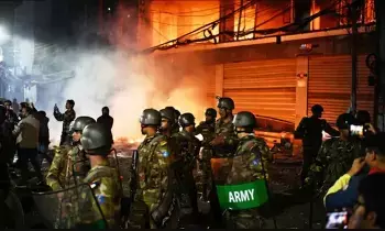 Tensions in Bangladesh: బంగ్లాదేశ్లో మళ్లీ ఉద్రిక్తతలు... భారతీయులకు హైకమిషన్ అడ్వైజరీ జారీ Tensions in Bangladesh: బంగ్లాదేశ్లో మళ్లీ ఉద్రిక్తతలు... భారతీయులకు హైకమిషన్ అడ్వైజరీ జారీ