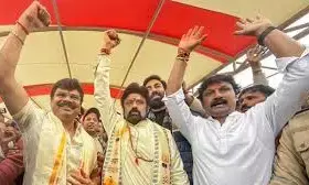 Balakrishna: కాశీలో బాలయ్య.. విశ్వనాథుడికి ప్రత్యేక పూజలు Balakrishna: కాశీలో బాలయ్య.. విశ్వనాథుడికి ప్రత్యేక పూజలు