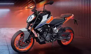 KTM 160 Duke : కేటీఎం 160 డ్యూక్ కొత్త అవతార్.. రోడ్ల మీద మంటలు రేపడానికే వచ్చింది భయ్యా KTM 160 Duke : కేటీఎం 160 డ్యూక్ కొత్త అవతార్.. రోడ్ల మీద మంటలు రేపడానికే వచ్చింది భయ్యా