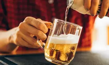 Drinking Beer to Relieve Stress: ఒత్తిడి పోవాలని బీర్ తాగుతున్నారా..? అయితే ఈ విషయాలు ఖచ్చితంగా తెలుసుకోవాల్సిందే! Drinking Beer to Relieve Stress: ఒత్తిడి పోవాలని బీర్ తాగుతున్నారా..? అయితే ఈ విషయాలు ఖచ్చితంగా తెలుసుకోవాల్సిందే!