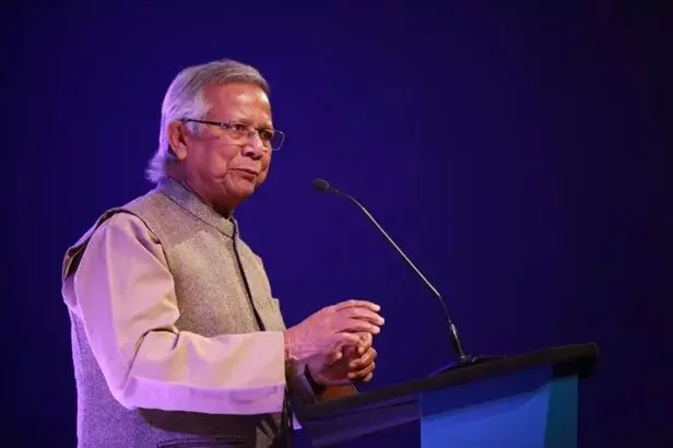 Yunus Takes a Strong Oath: యూనస్ కీలక ప్రమాణం: భారత వ్యతిరేక నేత హాదీ ఆదర్శాలు కొనసాగిస్తాం Yunus Takes a Strong Oath: యూనస్ కీలక ప్రమాణం: భారత వ్యతిరేక నేత హాదీ ఆదర్శాలు కొనసాగిస్తాం