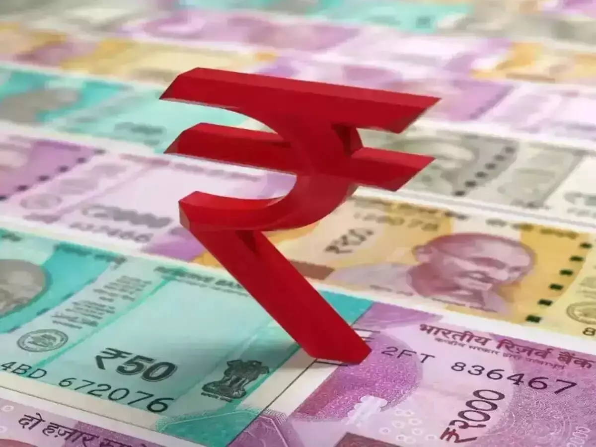 Rupee : రూపాయి విశ్వరూపం..డాలర్ గుండెల్లో వణుకు..రూ.91 నుంచి మళ్ళీ గర్జన మొదలు Rupee : రూపాయి విశ్వరూపం..డాలర్ గుండెల్లో వణుకు..రూ.91 నుంచి మళ్ళీ గర్జన మొదలు