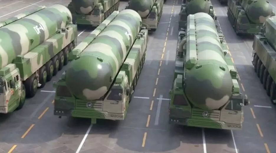 China’s Nuclear Arms Expansion: చైనా అణు ఆయుధ విస్తరణ: కొత్త సిలో ఫీల్డ్స్ ల్లో 100కు పైగా ఖండాంతర క్షిపణుల మోహరింపు.. పెంటగాన్ ఆందోళన China’s Nuclear Arms Expansion: చైనా అణు ఆయుధ విస్తరణ: కొత్త సిలో ఫీల్డ్స్ ల్లో 100కు పైగా ఖండాంతర క్షిపణుల మోహరింపు.. పెంటగాన్ ఆందోళన