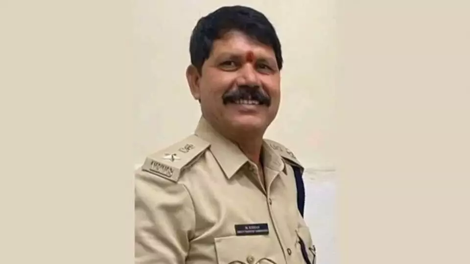 ACB Raids: ఏసీబీ దాడులు: రవాణాశాఖ డిప్యూటీ కమిషనర్ కిషన్ అరెస్ట్ ACB Raids: ఏసీబీ దాడులు: రవాణాశాఖ డిప్యూటీ కమిషనర్ కిషన్ అరెస్ట్