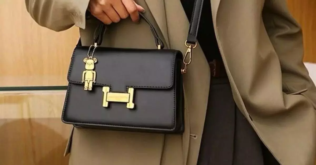 Such Items in Your Bag: అమ్మాయిలు మీ బ్యాగులో ఇలాంటి వస్తువులు ఉన్నాయా.? Such Items in Your Bag: అమ్మాయిలు మీ బ్యాగులో ఇలాంటి వస్తువులు ఉన్నాయా.?