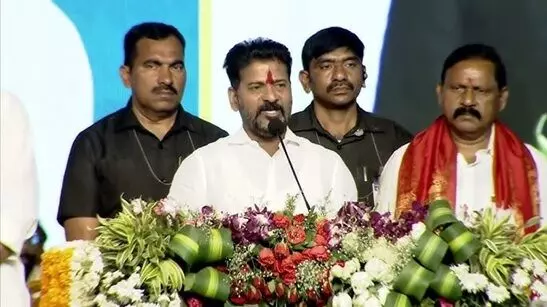 CM Revanth Reddy Confident: నేను రాజకీయాల్లో ఉన్నంతవరకు కేసీఆర్ అధికారంలోకి రారు: సీఎం రేవంత్ ధీమా CM Revanth Reddy Confident: నేను రాజకీయాల్లో ఉన్నంతవరకు కేసీఆర్ అధికారంలోకి రారు: సీఎం రేవంత్ ధీమా