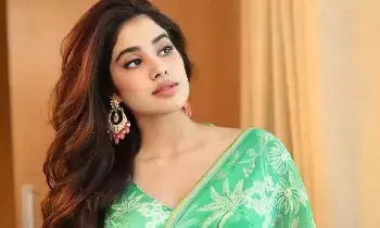 Actress Janhvi Kapoor: నటి జాన్వీ కపూర్ తీవ్ర ఆగ్రహం Actress Janhvi Kapoor: నటి జాన్వీ కపూర్ తీవ్ర ఆగ్రహం