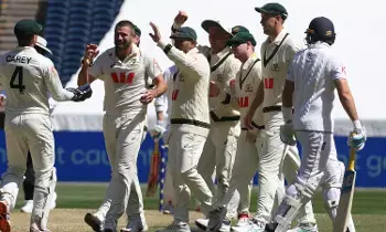 Ashes Series: ఒకే రోజు 20 వికెట్లు.. 131 ఏళ్ల రికార్డు బద్దలు Ashes Series: ఒకే రోజు 20 వికెట్లు.. 131 ఏళ్ల రికార్డు బద్దలు