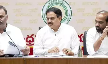AP Cabinet Decisions: ఏపీ క్యాబినెట్ నిర్ణయాలు: ప్రజల సూచనల ఆధారంగా జిల్లాల్లో సవరణలు.. AP Cabinet Decisions: ఏపీ క్యాబినెట్ నిర్ణయాలు: ప్రజల సూచనల ఆధారంగా జిల్లాల్లో సవరణలు..