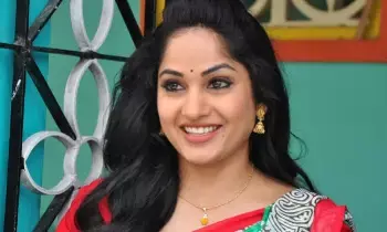 Big Shock for Actress Madhaveelatha: నటి మాధవీలతకు బిగ్ షాక్.. సరూర్ నగర్ పోలీస్ స్టేషన్లో కేసు నమోదు Big Shock for Actress Madhaveelatha: నటి మాధవీలతకు బిగ్ షాక్.. సరూర్ నగర్ పోలీస్ స్టేషన్లో కేసు నమోదు
