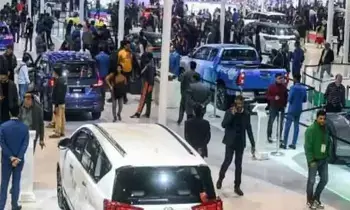 Auto Dealers: సంవత్సరాంతంలో స్థిరంగా కొనసాగుతున్న ఆటో షోరూమ్ సందడి Auto Dealers: సంవత్సరాంతంలో స్థిరంగా కొనసాగుతున్న ఆటో షోరూమ్ సందడి