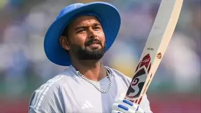 New Zealand ODI Series: న్యూజిలాండ్ వన్డే సిరీస్ .. పంత్, జురెల్లపై వేటు? New Zealand ODI Series: న్యూజిలాండ్ వన్డే సిరీస్ .. పంత్, జురెల్లపై వేటు?