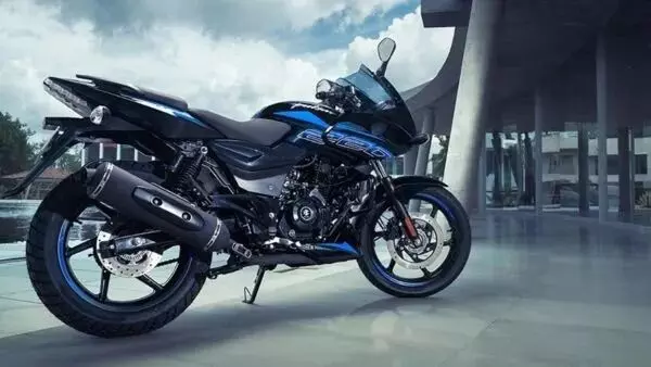 Bajaj Pulsar : బైక్ కొనాలనుకునే వారికి ఇదే బెస్ట్ టైమ్..పల్సర్ 25 ఏళ్ల పండగ సందర్భంగా రూ.7000 డిస్కౌంట్ Bajaj Pulsar : బైక్ కొనాలనుకునే వారికి ఇదే బెస్ట్ టైమ్..పల్సర్ 25 ఏళ్ల పండగ సందర్భంగా రూ.7000 డిస్కౌంట్
