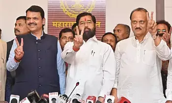 Maharashtra Local Body Elections: మహారాష్ట్ర స్థానిక సంస్థల ఎన్నికలు: పోలింగ్కు ముందే మహాయుతికి 68 సీట్లు ఏకగ్రీవ విజయం Maharashtra Local Body Elections: మహారాష్ట్ర స్థానిక సంస్థల ఎన్నికలు: పోలింగ్కు ముందే మహాయుతికి 68 సీట్లు ఏకగ్రీవ విజయం