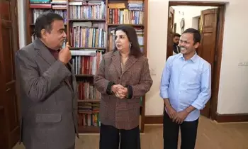 Nitin Gadkari’s Shocking Remarks: మామగారి ఇంటిని కూల్చేశా.. పరిహారమే ఇచ్చా: నితిన్ గడ్కరీ సంచలన వ్యాఖ్యలు Nitin Gadkari’s Shocking Remarks: మామగారి ఇంటిని కూల్చేశా.. పరిహారమే ఇచ్చా: నితిన్ గడ్కరీ సంచలన వ్యాఖ్యలు