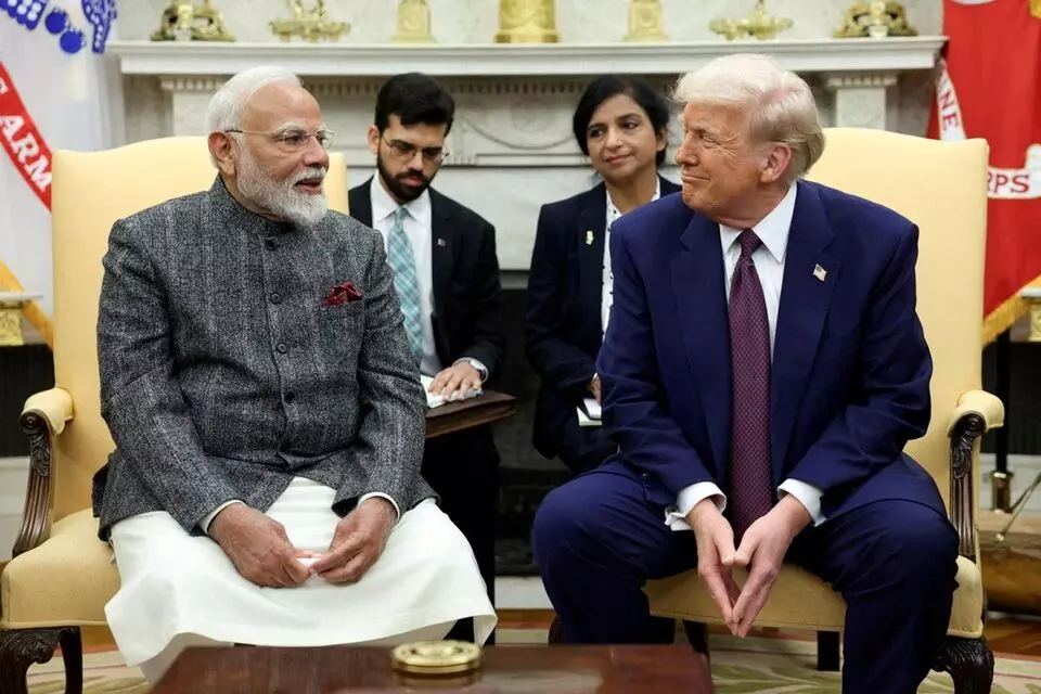 Trump Issues Another Warning to India: రష్యా చమురు వ్యాపారంపై భారత్కు ట్రంప్ మరో హెచ్చరిక: సుంకాలు పెంచే అవకాశం! Trump Issues Another Warning to India: రష్యా చమురు వ్యాపారంపై భారత్కు ట్రంప్ మరో హెచ్చరిక: సుంకాలు పెంచే అవకాశం!