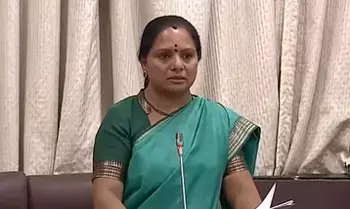 Kavitha Turns Emotional: కవిత భావోద్వేగం: ‘బీఆర్ఎస్ నన్ను తీవ్రంగా అవమానించింది’.. శాసనమండలిలో కంటతడి పెట్టుకున్న ఎమ్మెల్సీ Kavitha Turns Emotional: కవిత భావోద్వేగం: ‘బీఆర్ఎస్ నన్ను తీవ్రంగా అవమానించింది’.. శాసనమండలిలో కంటతడి పెట్టుకున్న ఎమ్మెల్సీ