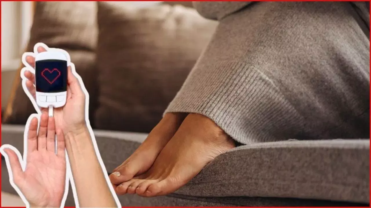 Feet Feeling Cold: మీ పాదాలు చల్లగా ఉంటున్నాయా..? అయితే అది కేవలం చలి వల్ల మాత్రమే కాదు.. కారణమిదే.. Feet Feeling Cold: మీ పాదాలు చల్లగా ఉంటున్నాయా..? అయితే అది కేవలం చలి వల్ల మాత్రమే కాదు.. కారణమిదే..