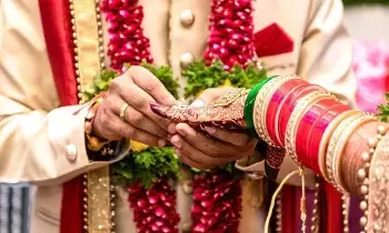 Delayed Marriages: పెళ్లి ఆలస్యం కావడానికి..ప్రధాన కారణాలివే.. Delayed Marriages: పెళ్లి ఆలస్యం కావడానికి..ప్రధాన కారణాలివే..