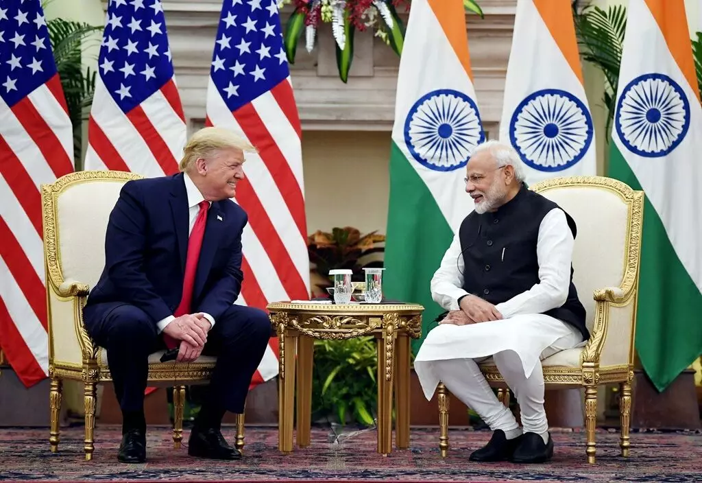 500% Tariffs on India: భారత్పై 500 శాతం సుంకాలు.. రష్యా చమురు కొనుగోలుపై ట్రంప్ కీలక బిల్లుకు గ్రీన్ సిగ్నల్! 500% Tariffs on India: భారత్పై 500 శాతం సుంకాలు.. రష్యా చమురు కొనుగోలుపై ట్రంప్ కీలక బిల్లుకు గ్రీన్ సిగ్నల్!
